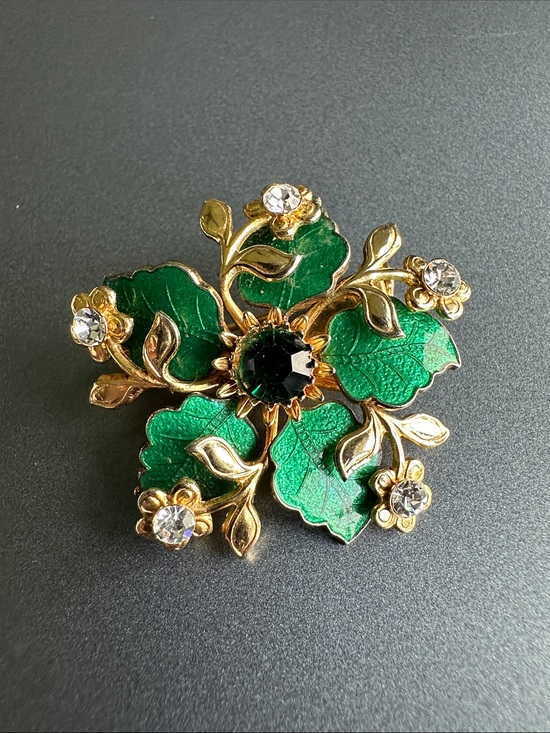 Vintage Jewelry - Vintage Mid Century Green Enamel Emerald Rhinestone Floral Brooch Pin EXCELLENT